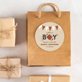 Pegatina Redonda It's a Boy! Baby Shower con temas de fútbol