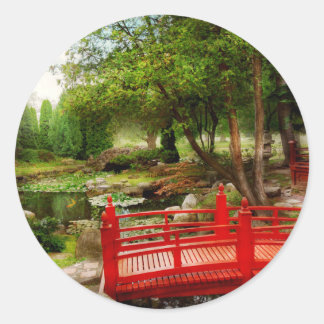 Pegatina Redonda Japonés - Armonía y Naturaleza
