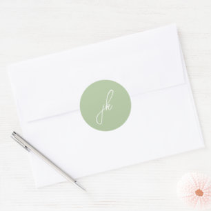 Pegatina Redonda Jordan Soft Sage Script Monograma Elegante Boda