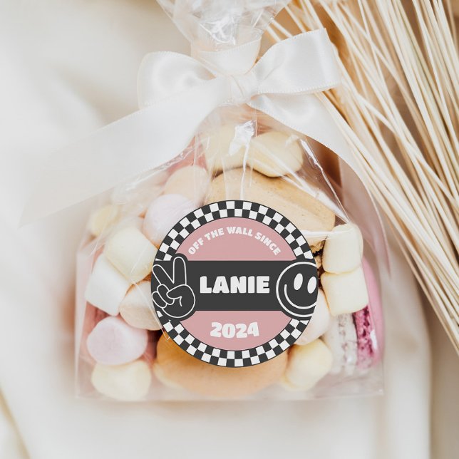 Pegatina Redonda Jugador de chicas de Skateboard Groovy Hippie Cump (Subido por el creador)