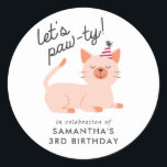 Pegatina Redonda Kitty Cat Kids Birthday Fiesta | Vamos Paw-ty<br><div class="desc">Pegatina de la fiesta de cumpleaños para la fiesta de gatos de su hijo. Ilustracion de un gato naranja con una sonrisa en la cara usando un gorra fiesta. El texto de arriba dice "¡vamos a pew-ty!" Puede agregar el nombre y la edad de su hijo en la parte inferior....</div>