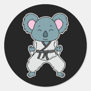 Pegatina Redonda Koala hace karate 