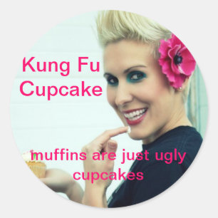 Pegatina Redonda Kung Fu Cupcake