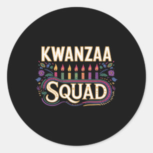 Pegatina Redonda Kwanzaa Squad Navidades afroamericanos Tee
