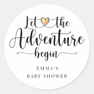 Pegatina Redonda La aventura comienza con el Baby Shower del corazó