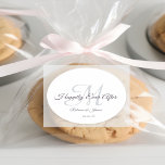 Pegatina Redonda La caligrafía se monogramó con alegría en la histo<br><div class="desc">La caligrafía se monograba con alegría en la historia después de un Pegatina redondeado clásico Boda</div>