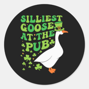 Pegatina Redonda La Goose Más Tonto En El Pub Funny Shamrock St Pat