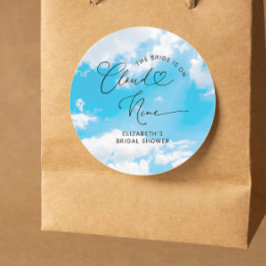 Pegatina Redonda La Novia Está En Nueve Duchas Elegantes De Novias