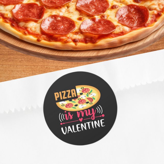Pegatina Redonda La pizza es mi Fiesta gracioso de San Valentín (Pizza Is My Valentine Funny Party Classic Round Sticker)