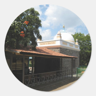 Pegatina Redonda La tumba de Meher Baba