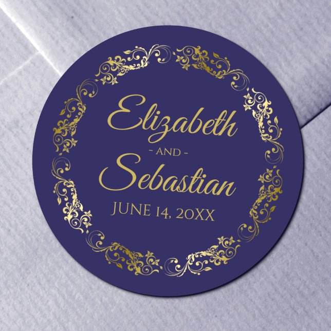 Pegatina Redonda Lacy Gold Filigree Elegant Navy Blue Wedding Favor (Subido por el creador)