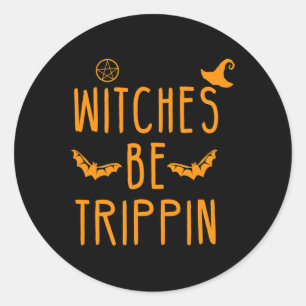 Pegatina Redonda Las brujas serán tripas en la divertida Halloween