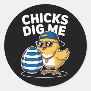 Pegatina Redonda Las chicas me cavan el pollo de Pascua Gracioso Fe