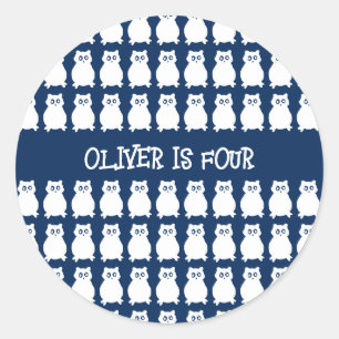 Pegatina Redonda Lechuza de cumpleaños de cuatro años
