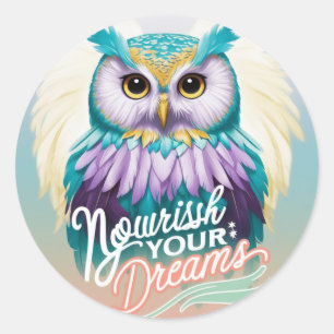Pegatina Redonda "Lechuza majestuosa con mensaje motivacional"