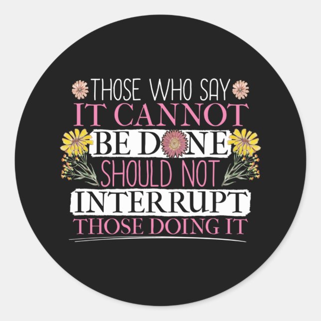 Pegatina Redonda Líder feminista empoderando a las mujeres (Anverso)