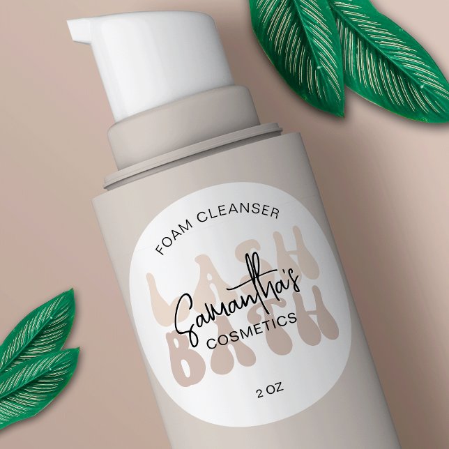 Pegatina Redonda Limpiador de extensiones de latigazo de fuente ret (Trendy beige and white lash bath labels with retro fonts and space for your brand name)