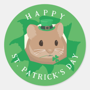 Pegatina Redonda Lindo hámster del Día de San Patricio asomándose p