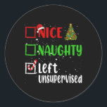 Pegatina Redonda Lindo Naughty Dejó Navidades Sin Supervisión Lista<br><div class="desc">Bonito Navidad travieso no supervisado Lista navideña</div>