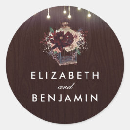 Pegatina Redonda Linterna de Borgoña con flores rusticas Boda