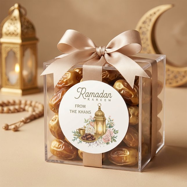 Pegatina Redonda Linterna floral de Ramadan Kareem (#RamadanKareem #EidMubarak #RamadanDecor #IslamicDesign #RamadanSticker #EidGifts #MuslimArt #Ramada)