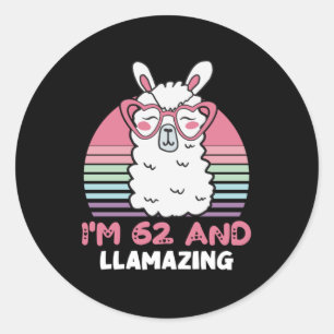 Pegatina Redonda Llama a cumpleaños número 62 a cumpleaños