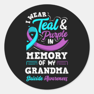 Pegatina Redonda Llevo Verde Azulado Y Morado En Memoria De Mi Abue