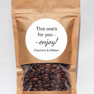 Pegatina Redonda Los invitados favorecen al boda blanco negro