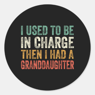 Pegatina Redonda Los nietos mandan el espectáculo Arte del abuelo