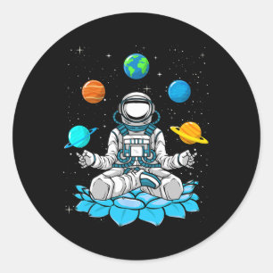 Pegatina Redonda Loto Vintage Astronauta Meditación Zen Yoga Planet