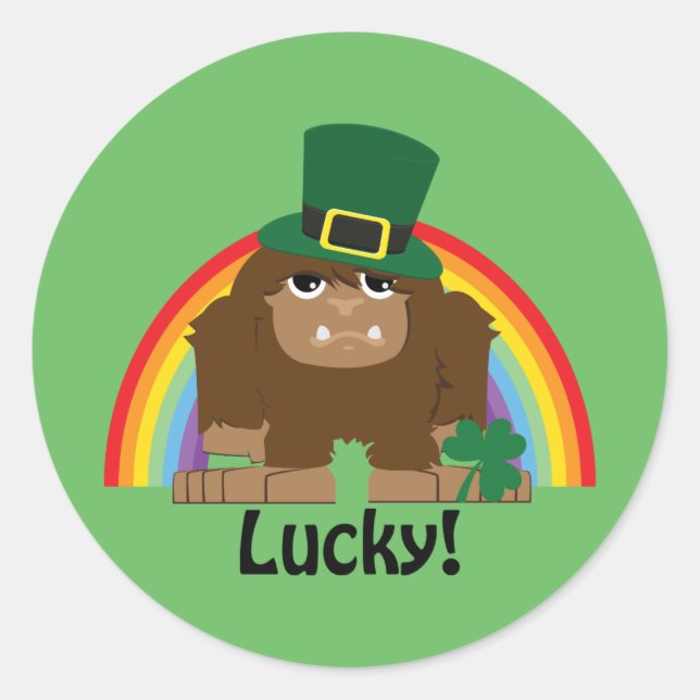 Pegatina Redonda Lucky Bigfoot Leprechaun (Anverso)