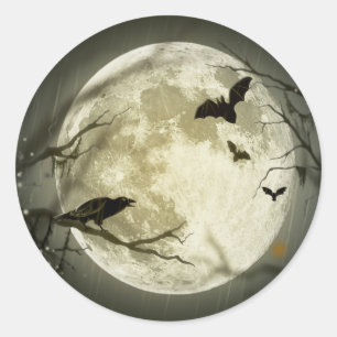 Pegatina Redonda Luna llena con cuervo y murciélagos