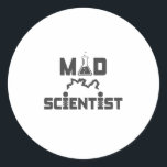 Pegatina Redonda Mad Scientist Electric Science Beaker<br><div class="desc">¡Proclame tu estatus de científico loco con orgullo! con lámpara de descarga de plasma de arco eléctrico y batidor de química. Un regalo perfecto para los profesores de ciencias,  estudiantes,  profesores, </div>