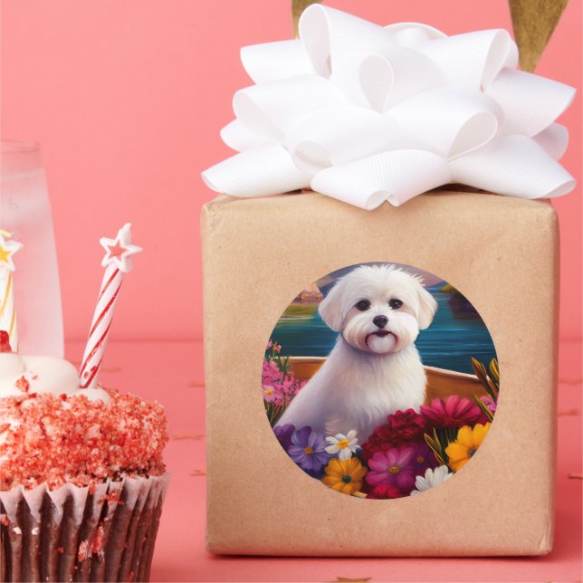 Pegatina Redonda Maltés en un remo: Una aventura escénica (Fiesta)