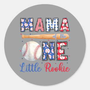 Pegatina Redonda Mamá del pequeño novato de béisbol 1º