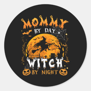 Pegatina Redonda Mami By Day Witch By Night Funny Family Halloween