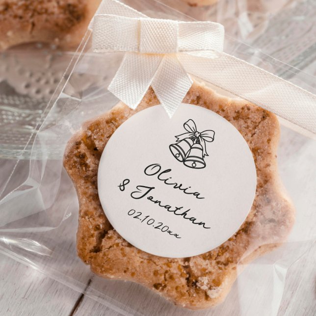 Pegatina Redonda Mano de crema negra dibujada como Boda quirky (Subido por el creador)