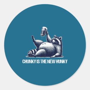 Pegatina Redonda Mapache Chunky Es El Nuevo Divertido Mapache