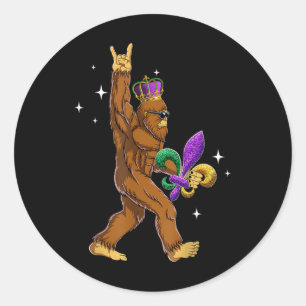 Pegatina Redonda Mardi Gras Bigfoot Divertidos niños Sasquatch Mard