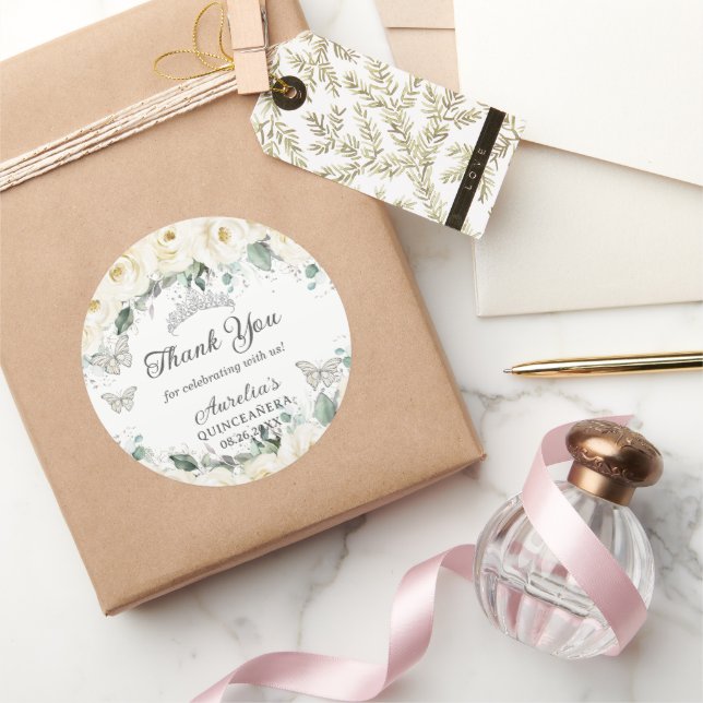 Pegatina Redonda Mariposas plateadas florales blancas Princesa Tiar (Regalar)