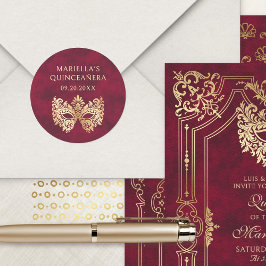 Pegatina Redonda Máscara de Mascarada Roja Elegante Quinceanera