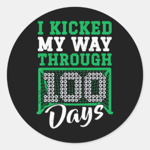 Pegatina Redonda Me abrí camino a través de 100 días de fútbol por 