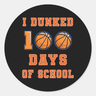 Pegatina Redonda Me desconcerté 100 días de básquetbol escolar 100
