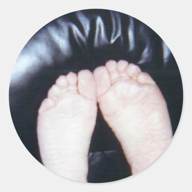 PEGATINA REDONDA ME ENCANTAN SUS PIES (Anverso)