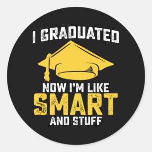 Pegatina Redonda Me Gradué Ahora Como Una Graduación Inteligente Y