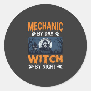 Pegatina Redonda Mecánico de Halloween de Día Bruja de Noche