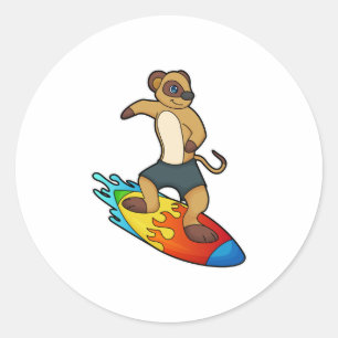 Pegatina Redonda Meerkat como surfista con Surfboard