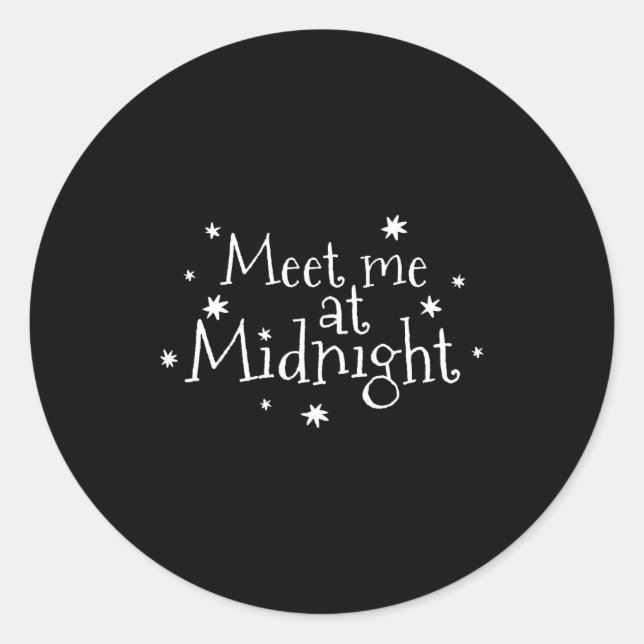 Pegatina Redonda Meet Me At Midnight New Year 2026 Romantic Countdo (Anverso)