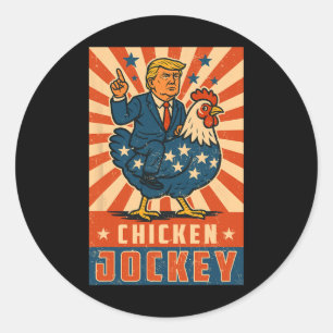 Pegatina Redonda Meme 10 divertido de Trump con jockey sobre pollo