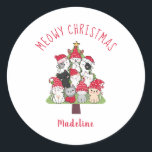 Pegatina Redonda Meowy Christmas Tree Cats<br><div class="desc">¿pegatinas de gatos kawaii personalizados? ¡Sí, por favor! ¡Los adorables gatos y gatitos sentados en el diseño de un árbol de Navidad es súper divertido! Puedes personalizar al pegatina con un nombre de pila o familiar, lo que lo convierte en un lugar ideal para el amante del gato o el...</div>